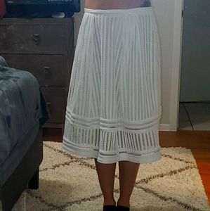 Calf length Geo lace short